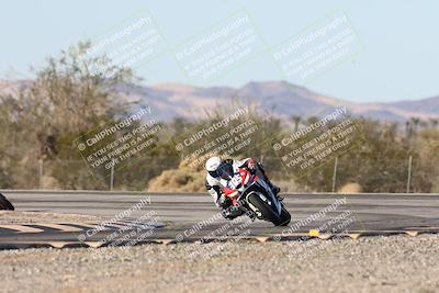 media/Dec-06-2025-CVMA (Sat) [[4a896cc04c]]/Race 8- Formula 40 MW and LW/